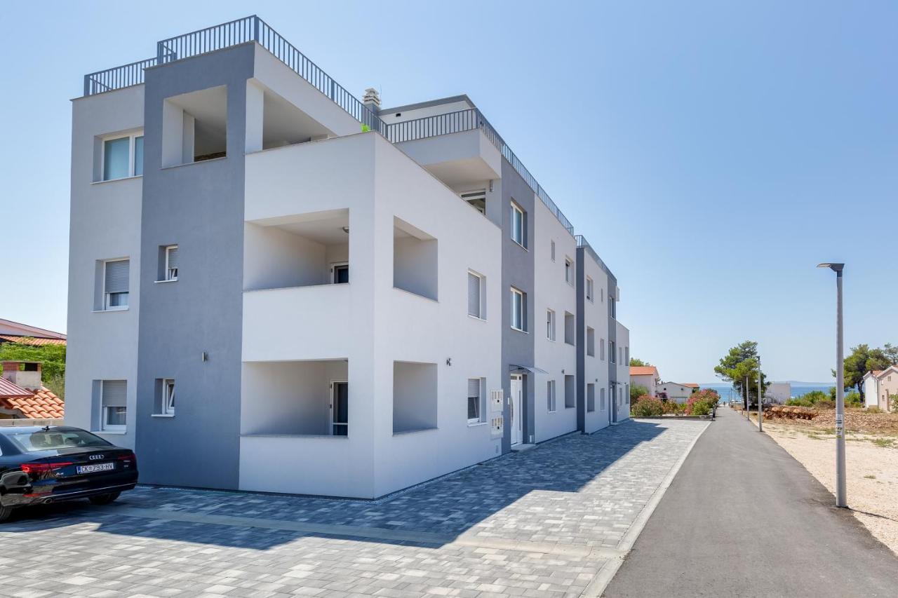 Apartmani Kastelina Vir Ngoại thất bức ảnh
