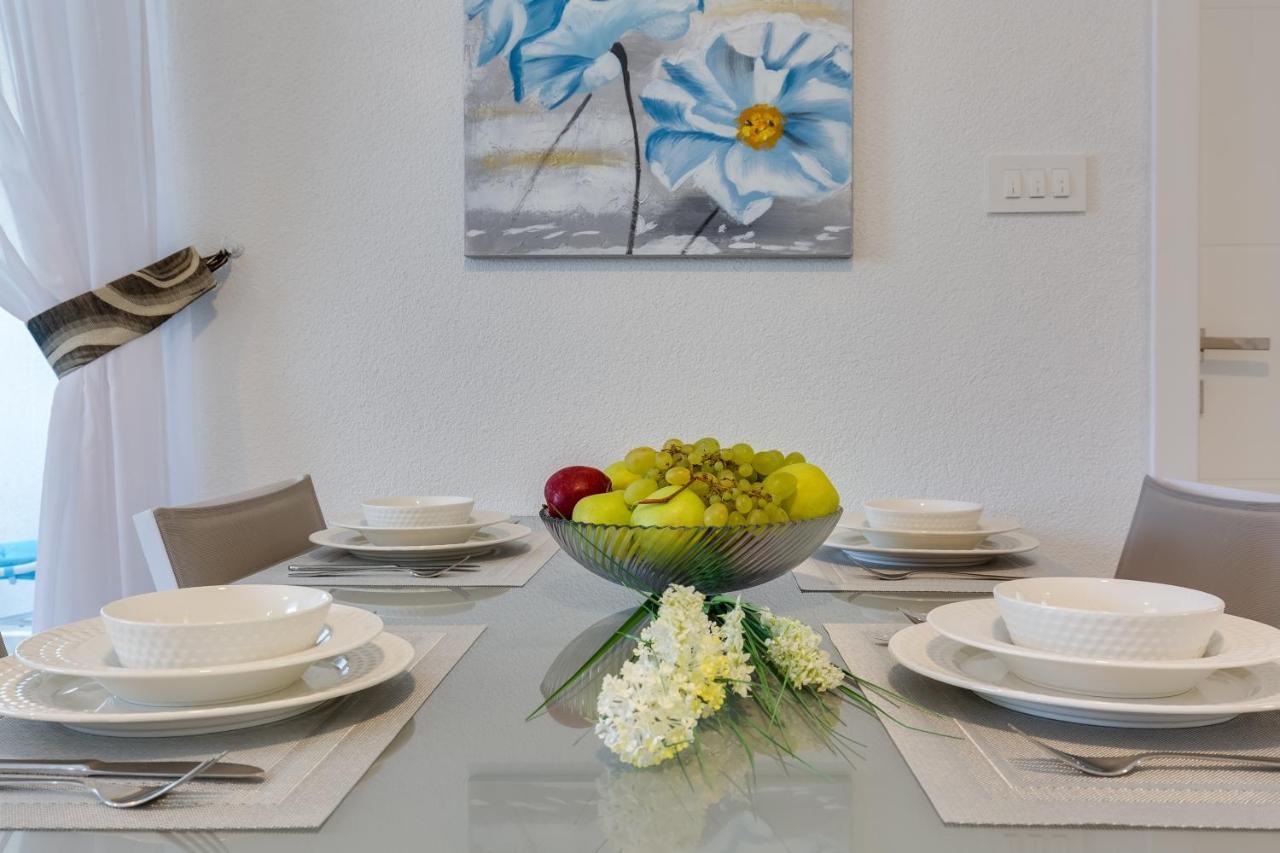 Apartmani Kastelina Vir Ngoại thất bức ảnh