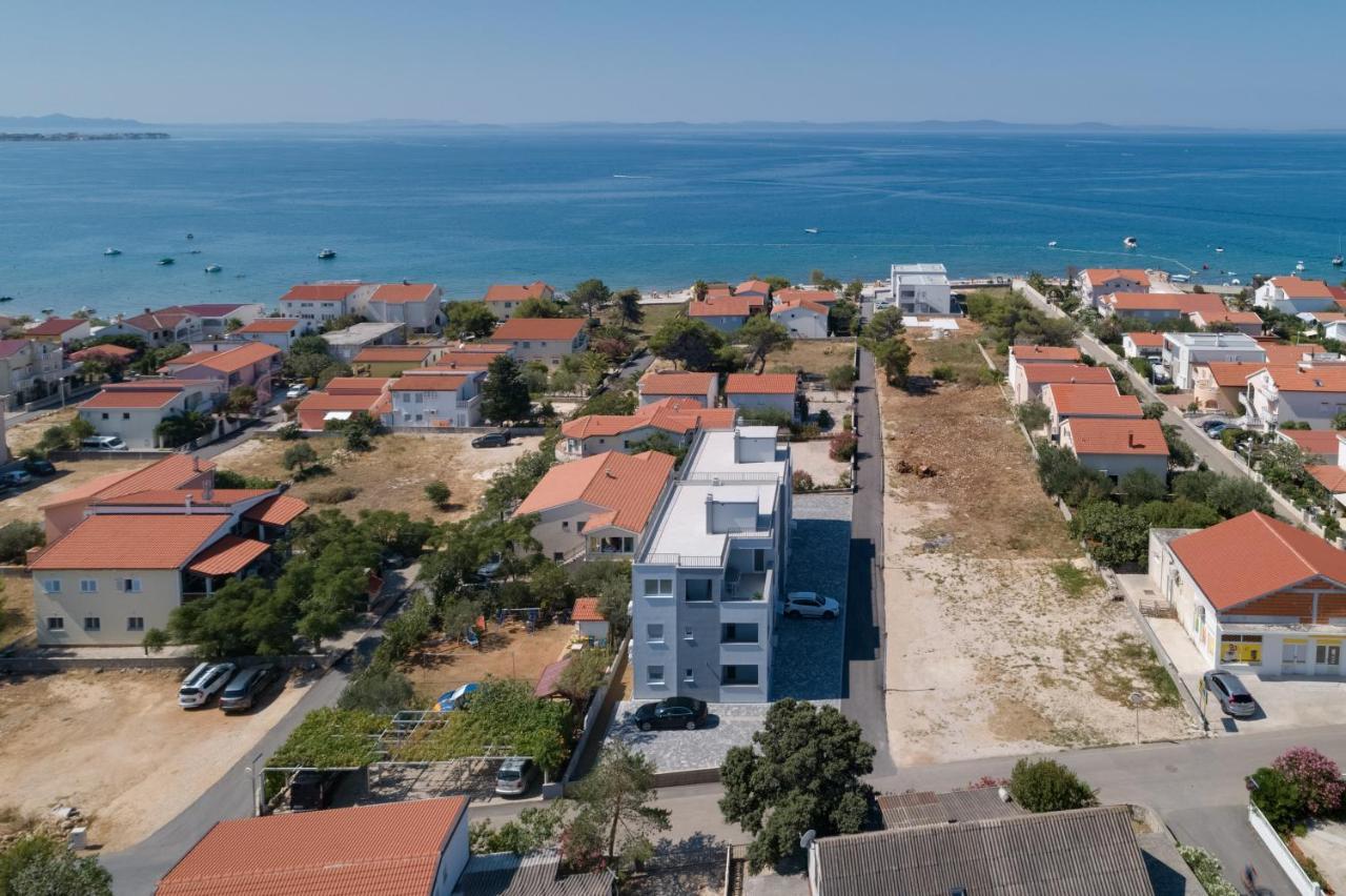 Apartmani Kastelina Vir Ngoại thất bức ảnh