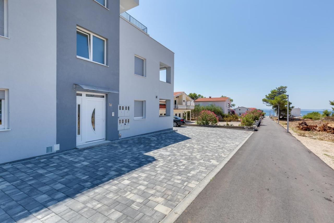 Apartmani Kastelina Vir Ngoại thất bức ảnh