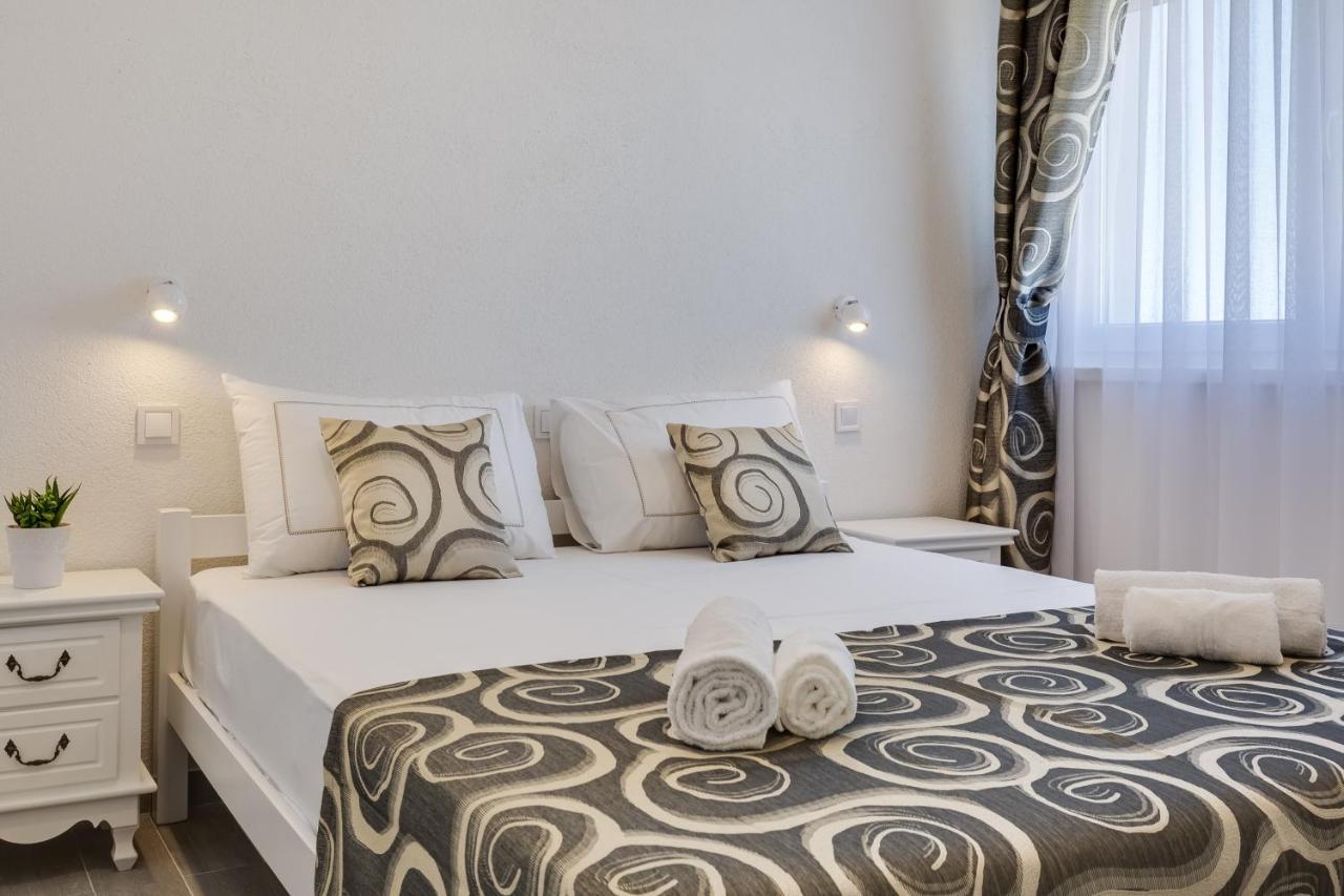 Apartmani Kastelina Vir Ngoại thất bức ảnh