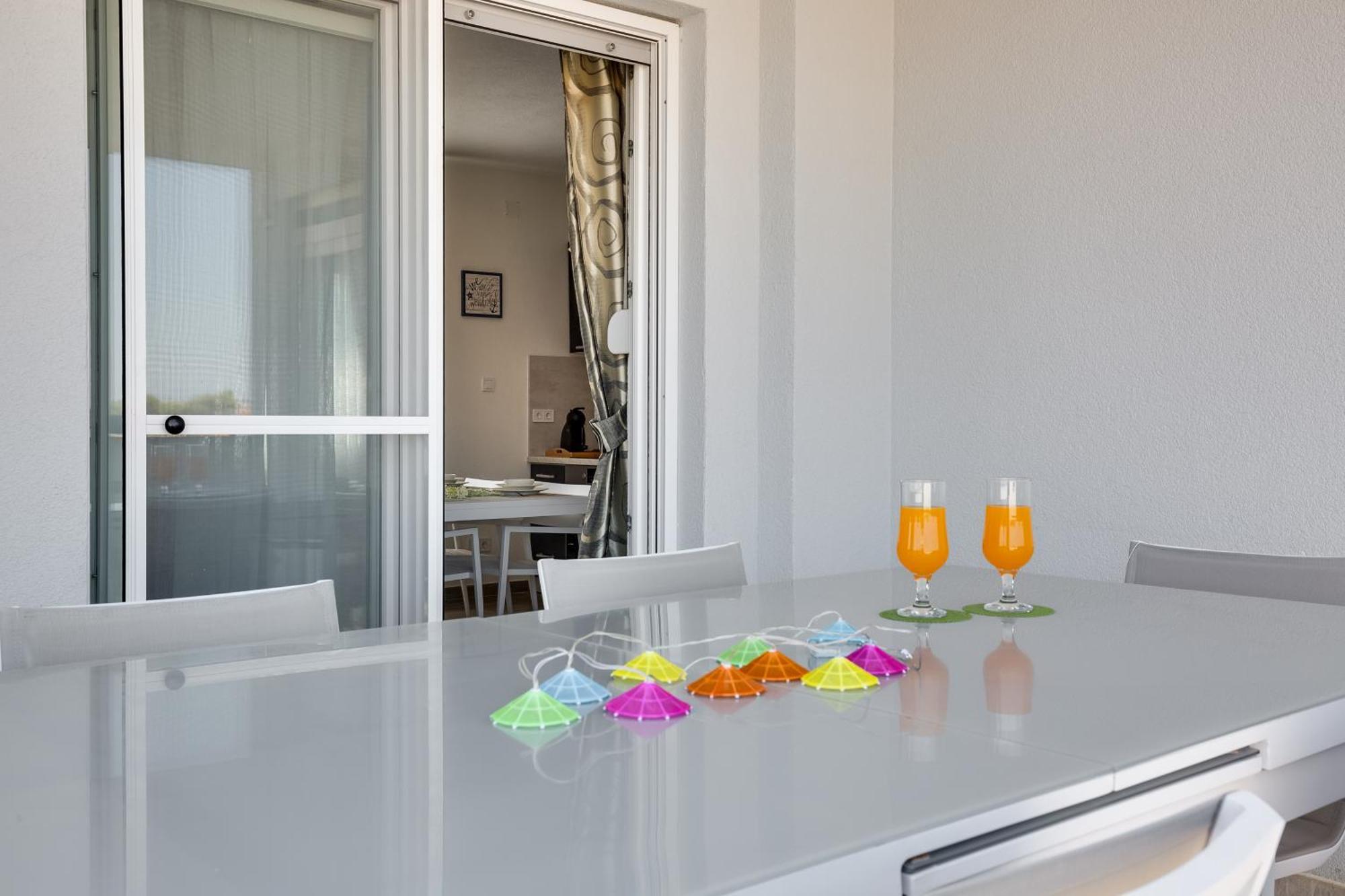 Apartmani Kastelina Vir Ngoại thất bức ảnh